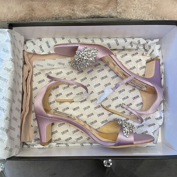 Badgley Mischka Alison Block Heel Sandal - Picture 4 of 14